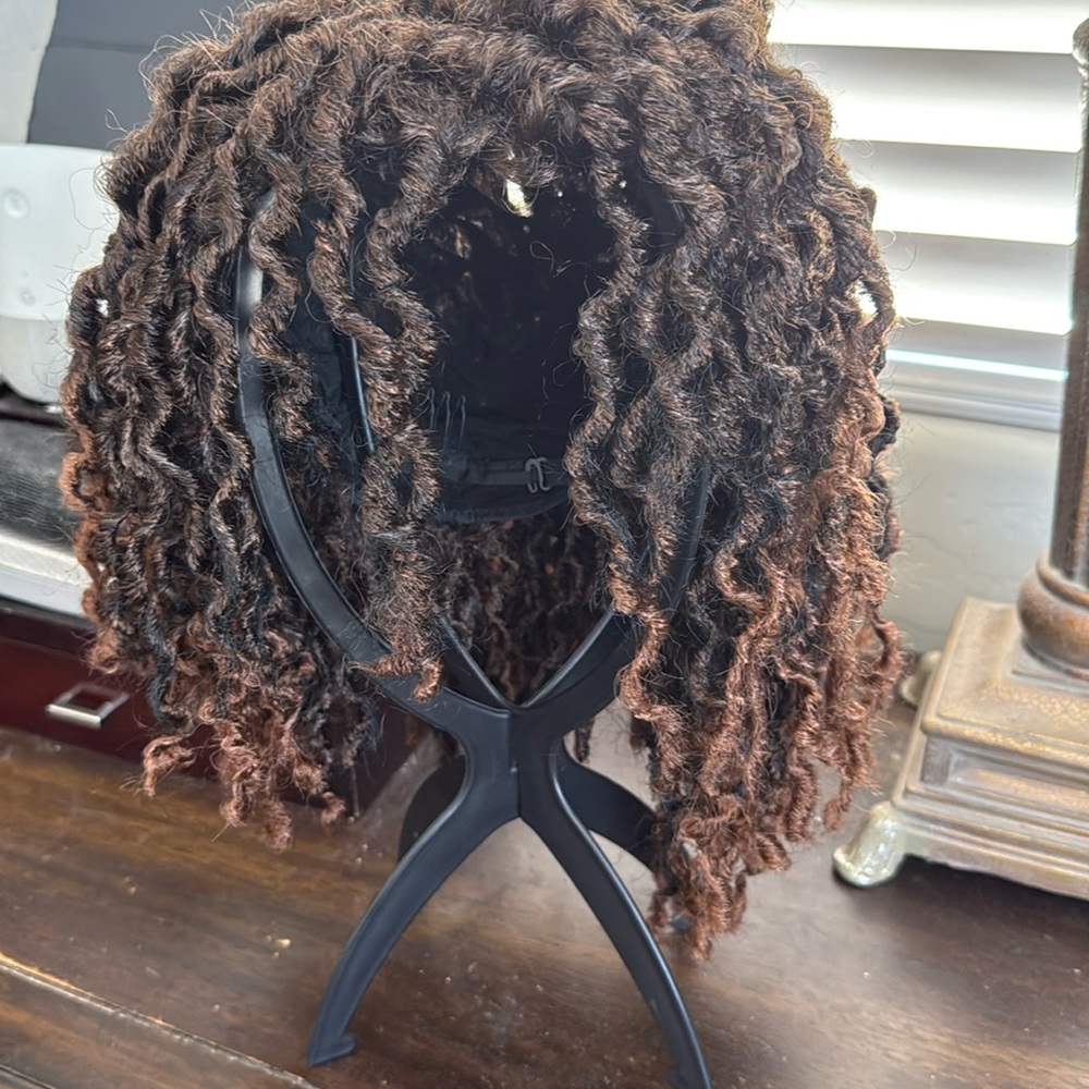 Dreadlock Short Twist Wig - Picture 2 of 9